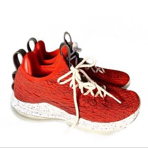 Nike LeBron 15 Low University Red